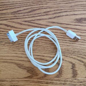 GENERIC Apple iPod iPad iPhone 30-Pin To USB Vintage Charging Cable Only